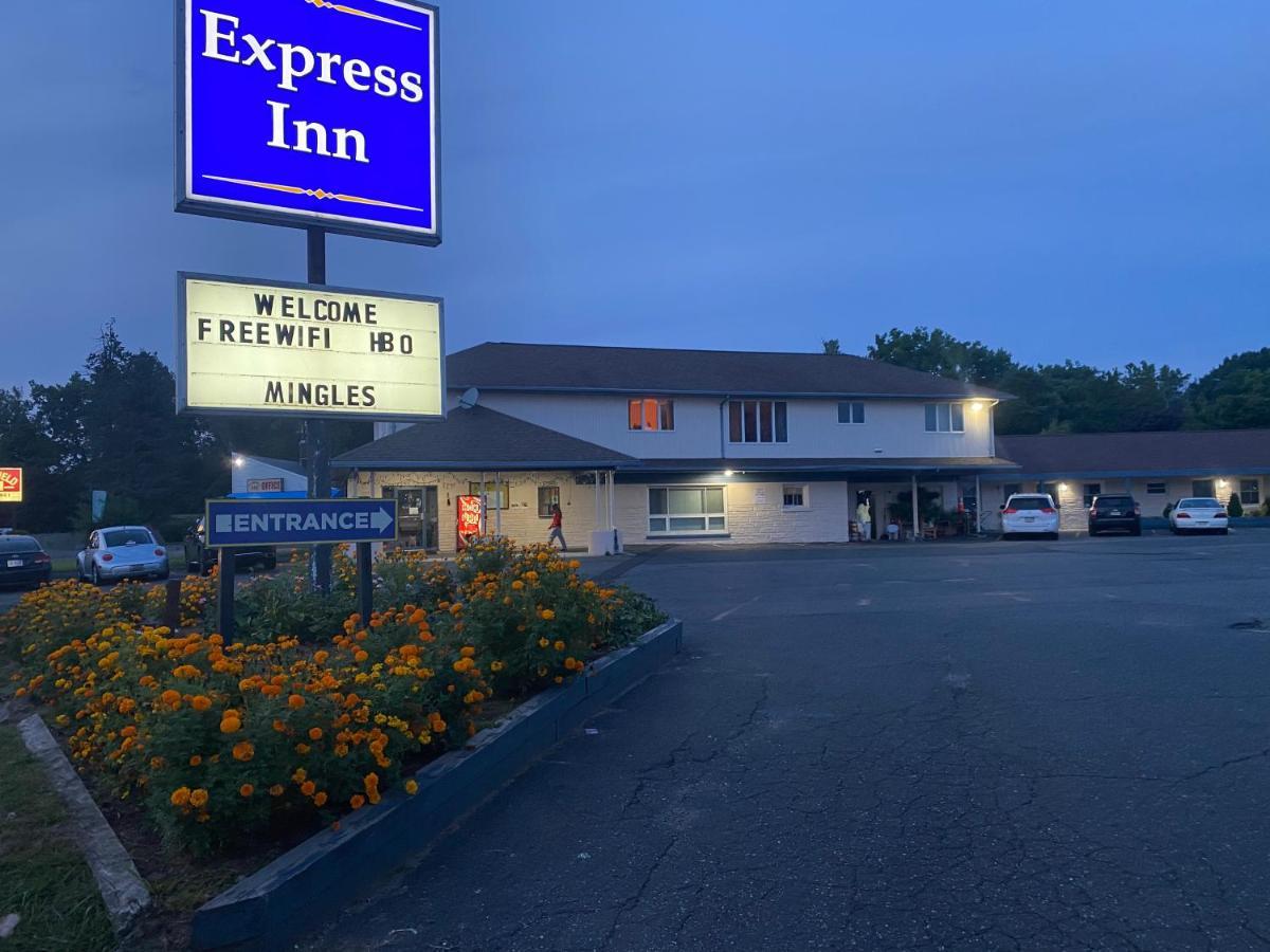 Express Inn Chicopee Extérieur photo